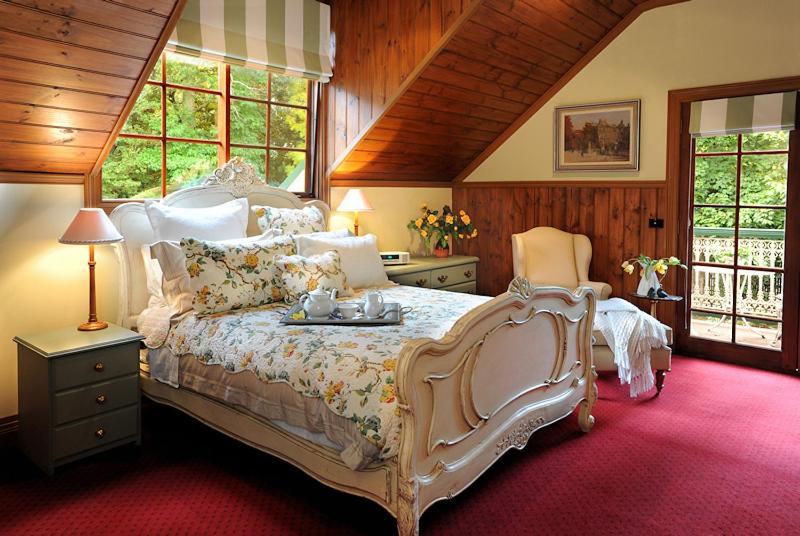 Bed and Breakfast Mary Cards Coach House Олінда Номер фото